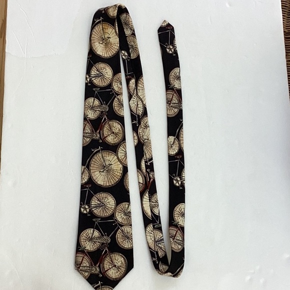 Flying Scotsman 100% Italian Silk Made in USA Bicycle Vintage Bicycle NeckTie - Picture 8 of 9